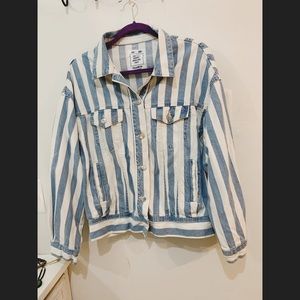 Unique and trendy loose-fit striped denim jacket